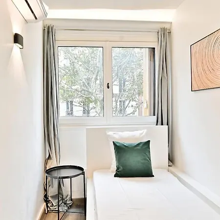 Apartment Ensoleille Proche Buttes Chaumont Paris